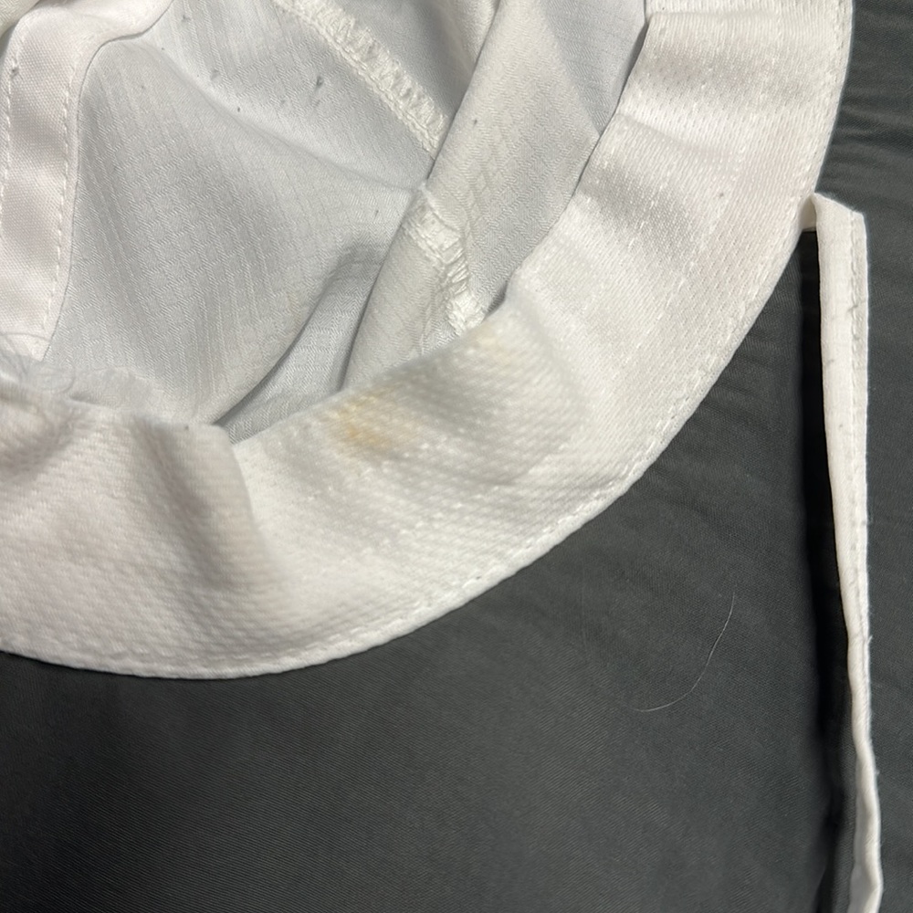 Columbia white sun hat. - Picture 5 of 5